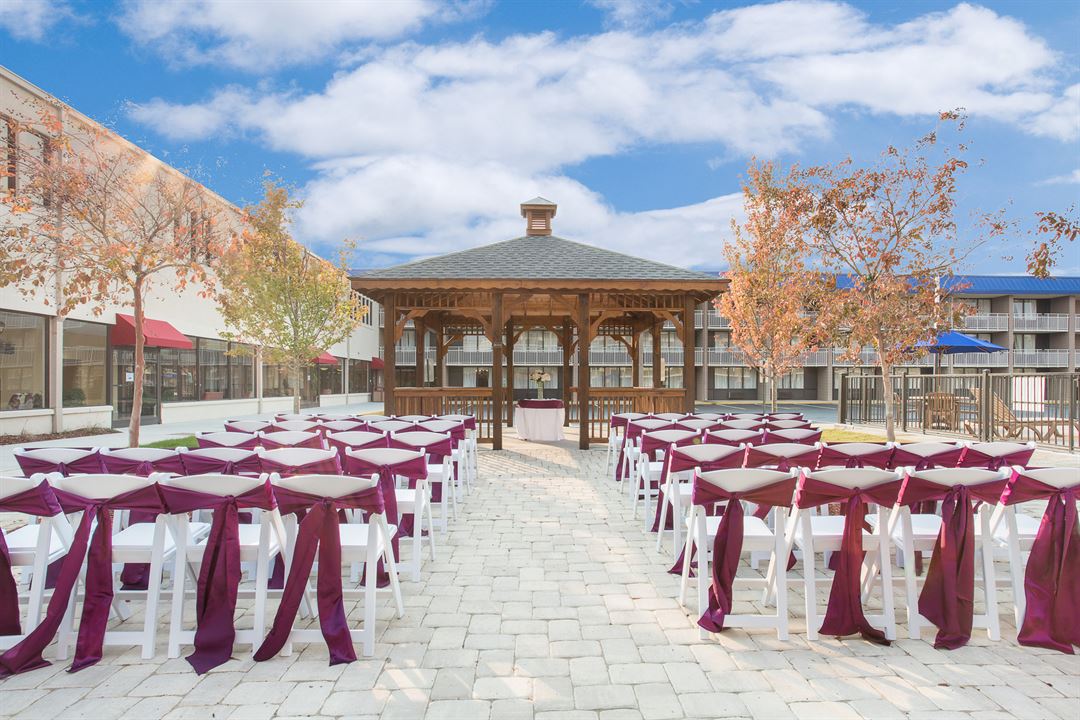 Bordeaux Convention Center Fayetteville, NC Wedding Venue