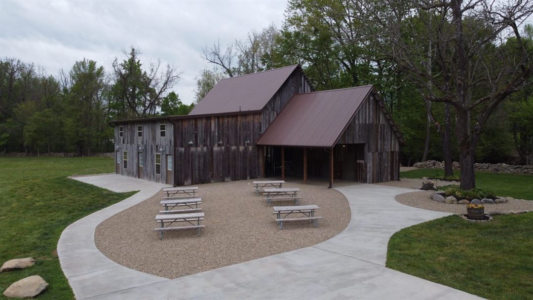 Foothills Farm Cosby, TN Wedding Venue