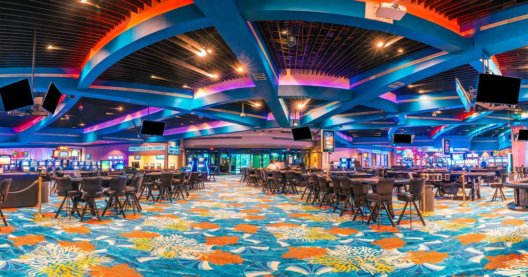 indoor pool paragon casino