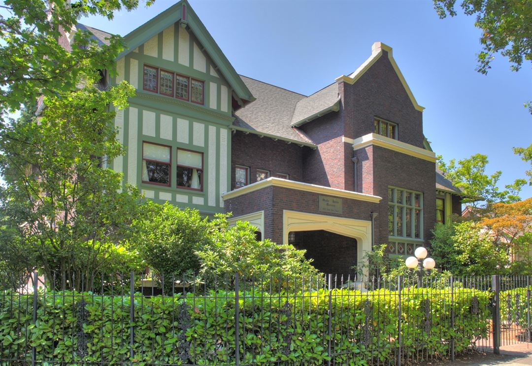 Shafer Baillie Mansion Bed & Breakfast - Seattle, WA - Wedding Venue