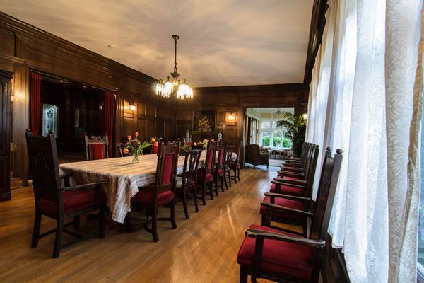 Shafer Baillie Mansion Bed & Breakfast - Seattle, WA - Wedding Venue