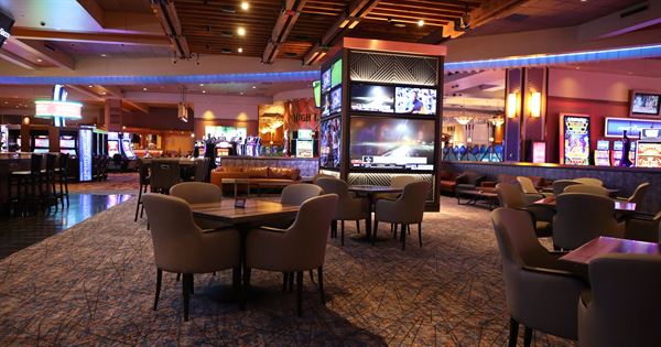 four winds casino restaurant