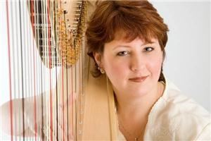 Amy Walts, Harpist