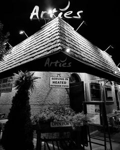 Artie's Steak & Seafood Restaurant