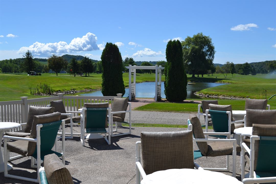 Fox Hollow Golf Course and Banquet Hall La Crosse, WI Wedding Venue