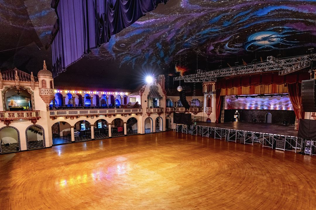 byline-bank-aragon-ballroom-chicago-il-wedding-venue