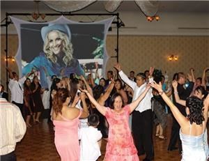 CHICAGO IL AAA DIAL A DJ quality PHOTO BOOTHS & expert KARAOKE Service - Chicago