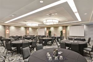 Embassy Suites by Hilton Minneapolis - Airport