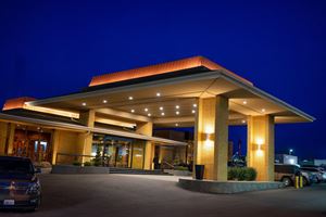 Mirabeau Park Hotel & Convention Center