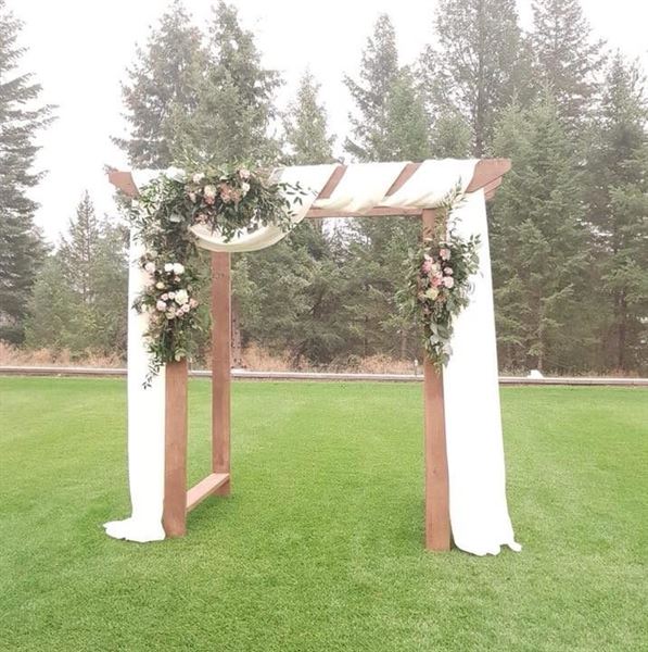 Camo Country Weddings and Events - Lumby, BC - Wedding Venue