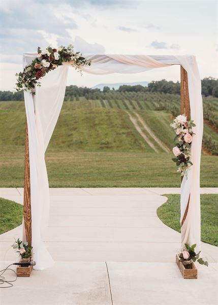 West Oaks Farm Market and Event Venue - Winchester, VA - Wedding Venue