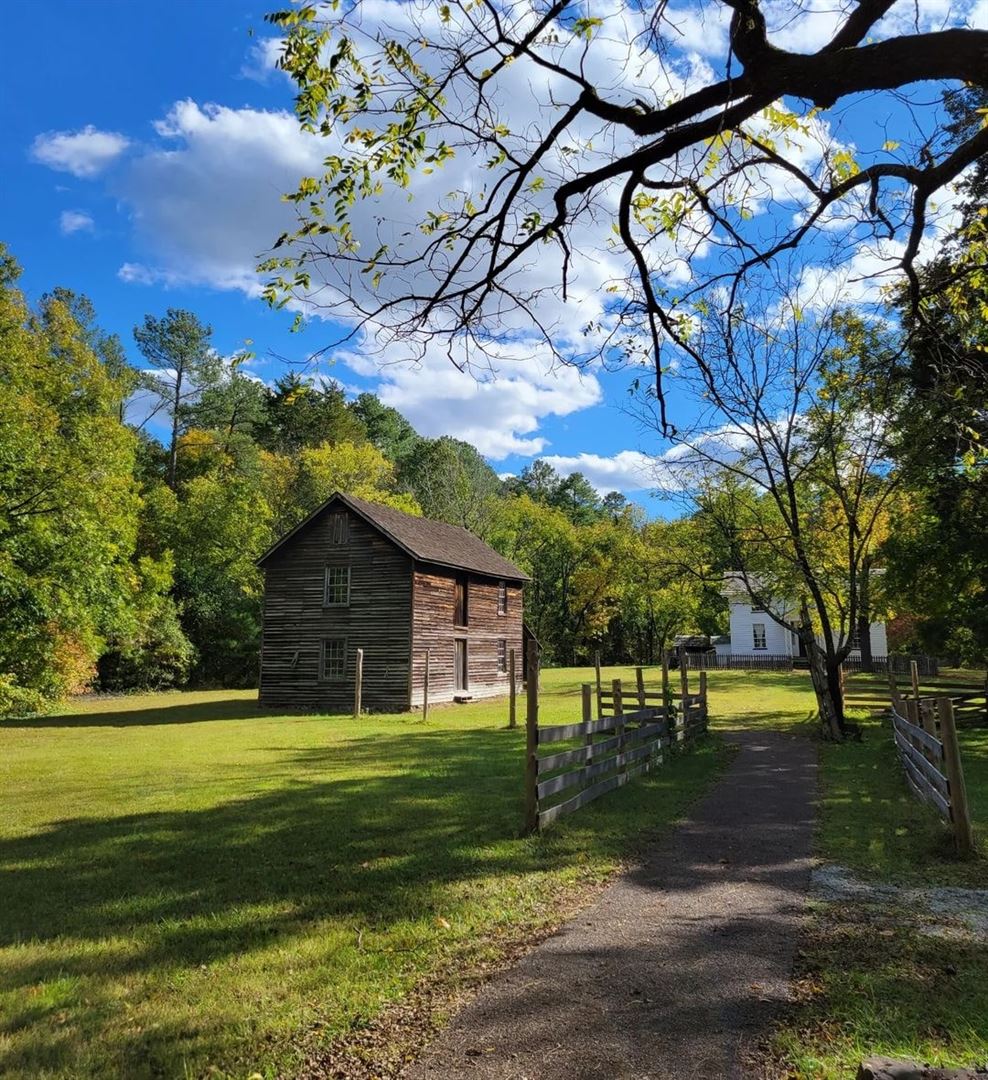 duke homestead tours