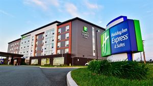 Holiday Inn Express & Suites St. John's Airport