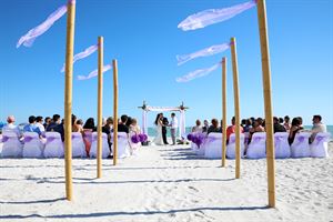 First Class Events: Beach Wedding Specialist