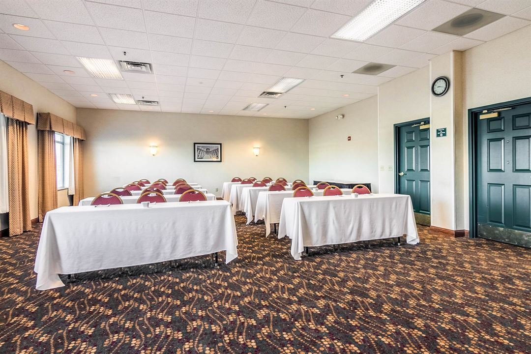 discount-coupon-for-clarion-suites-at-the-alliant-energy-center-in