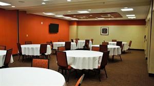 Hampton Inn & Suites Cincinnati/Uptown-University Area