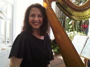 Miriam Weber Brown Harpist